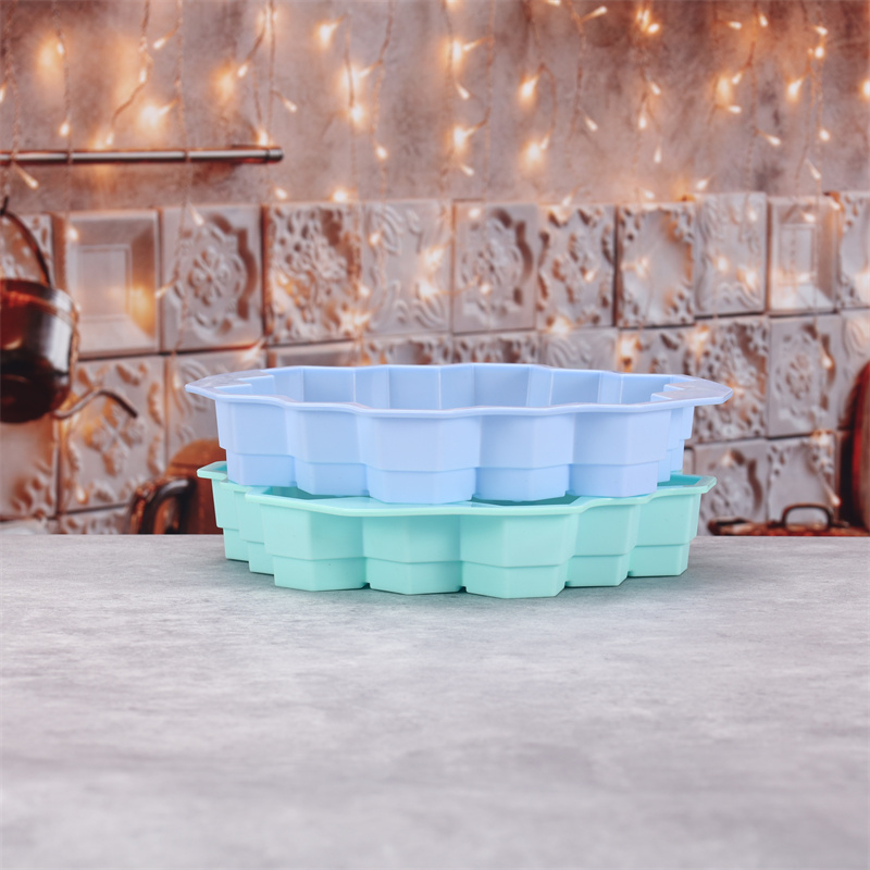 Silicone 19 Mobile Bee Honeyco - Soap Making Kit のレビューと価格
