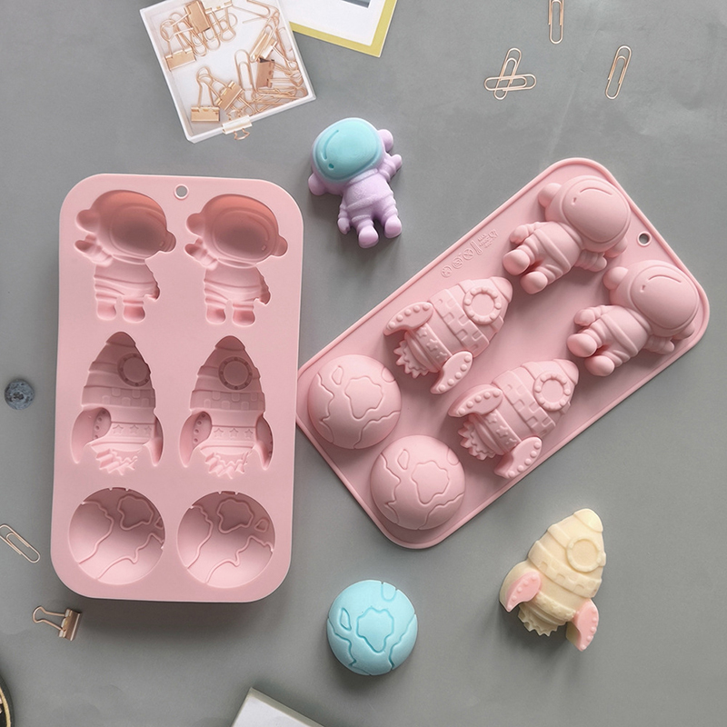 6-hole Cartoon Astronaut Rocke - Soap Making Accessories のレビューと価格