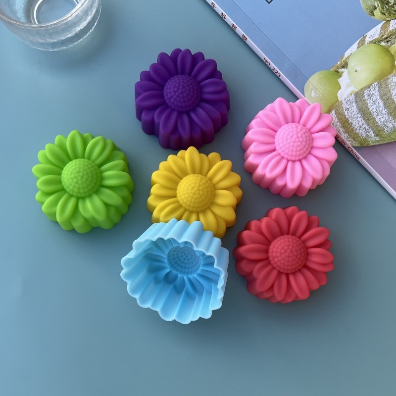 6 Pcs Set Non-Stick Flower Des - Soap Making Kit のレビューと価格