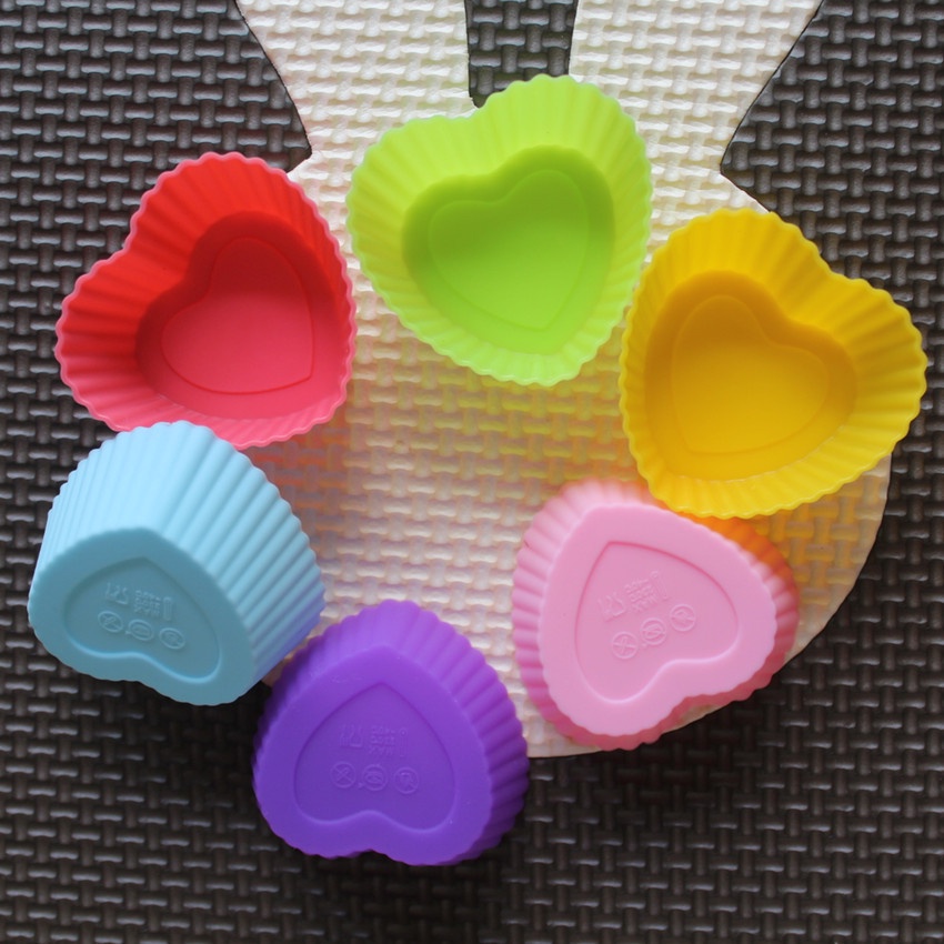 6 Pcs Set Non-Stick Flower Des - Soap Making Kit のレビューと価格