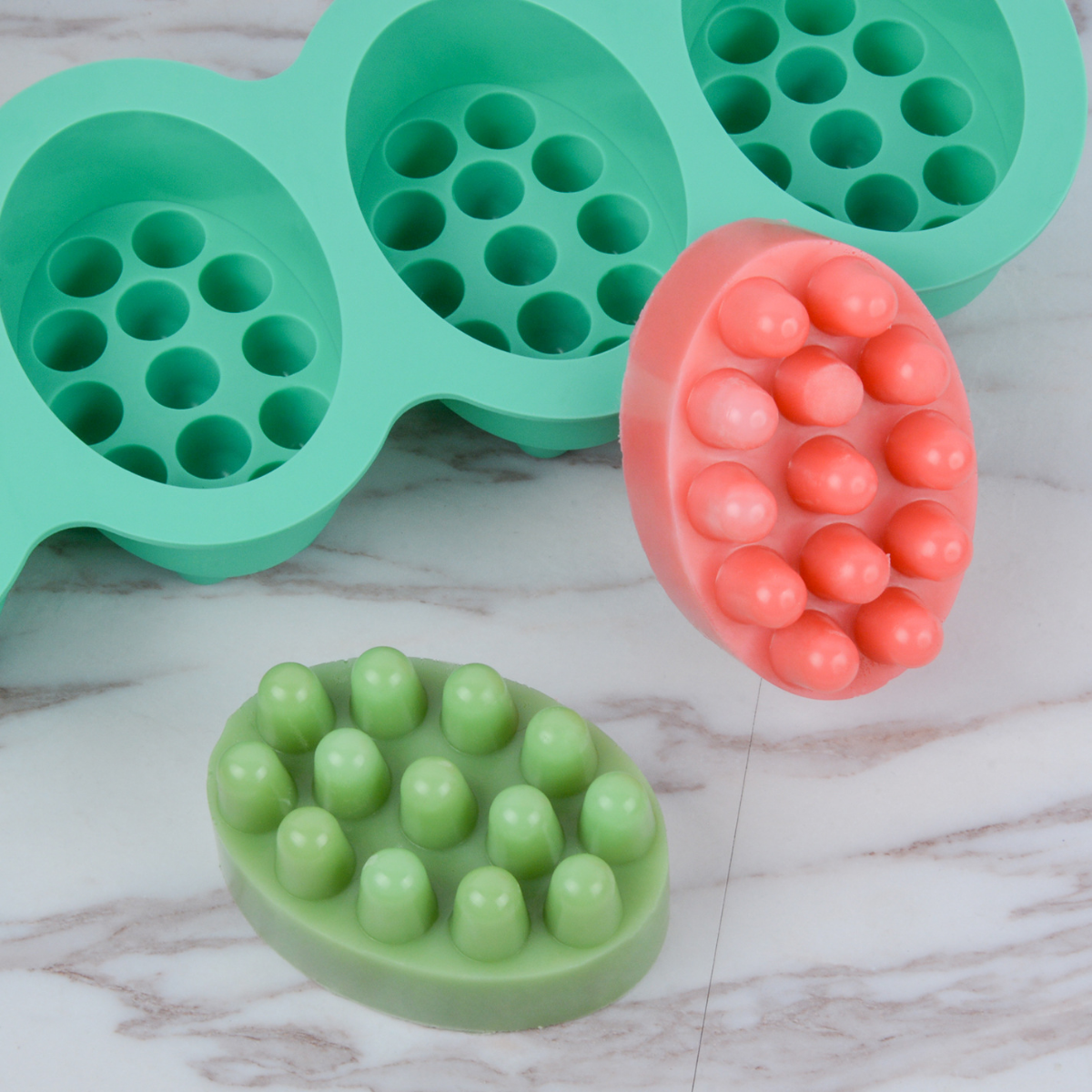 4 Hole Oval Massage Soap Silic - Soap Making Accessories のレビューと価格